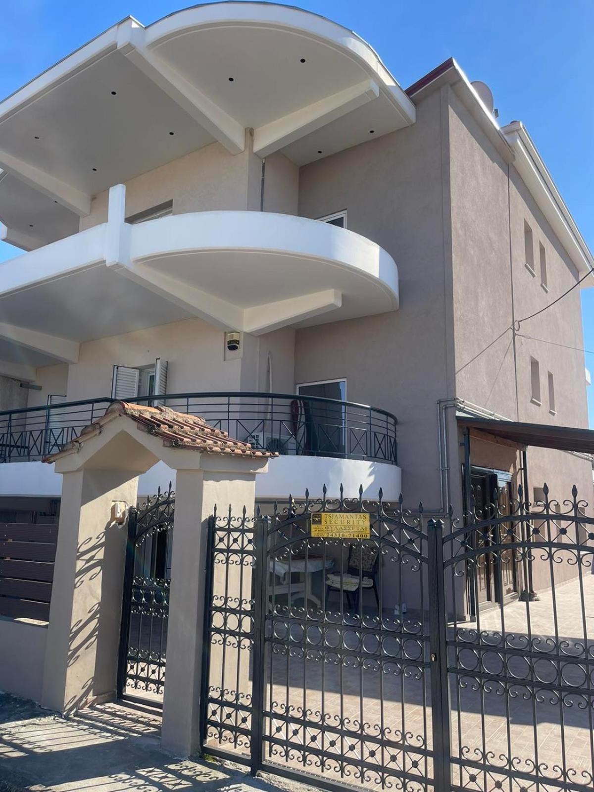 Bright Apartment, Spacious Near The Center Τρίκαλα Εξωτερικό φωτογραφία